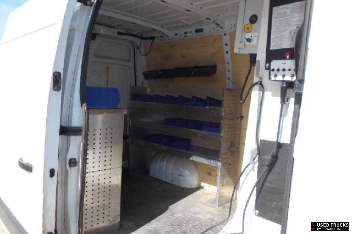 Renault Trucks Master
                                            130