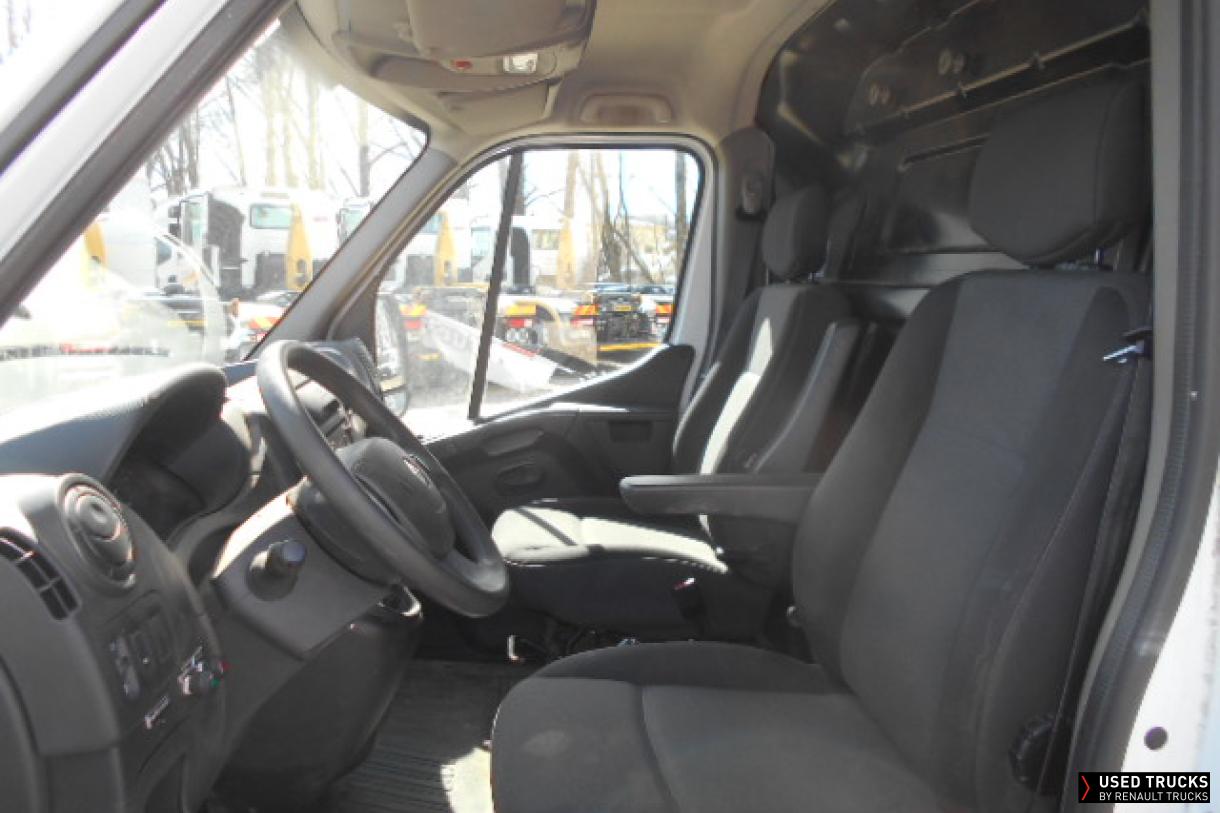Renault Trucks Master
                                            130