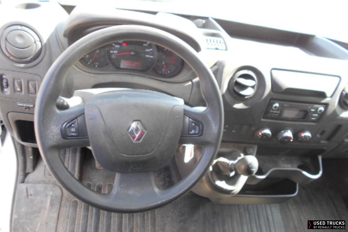 Renault Trucks Master
                                            130