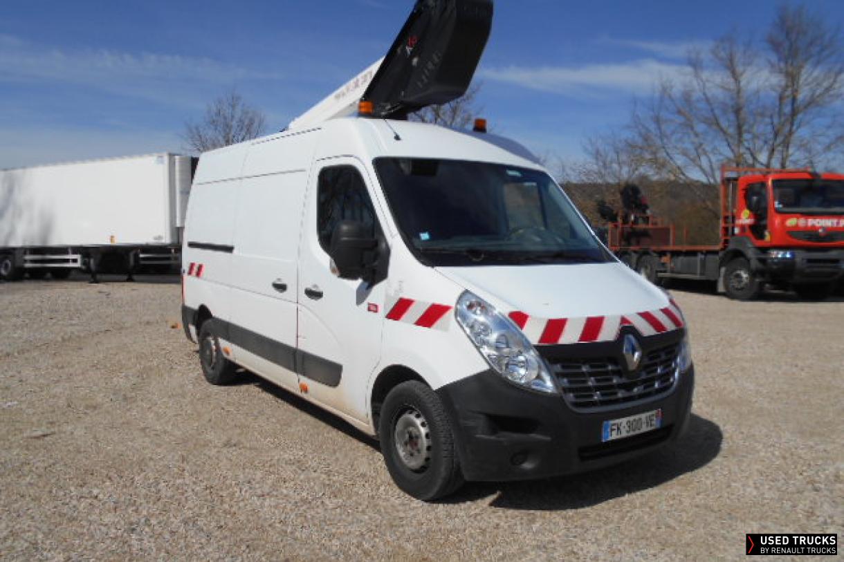 Renault Trucks Master
                                            130