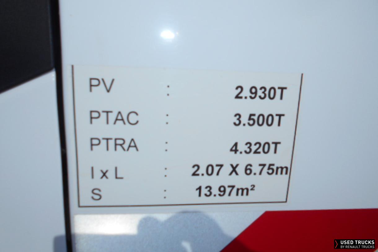 Renault Trucks Master
                                            130