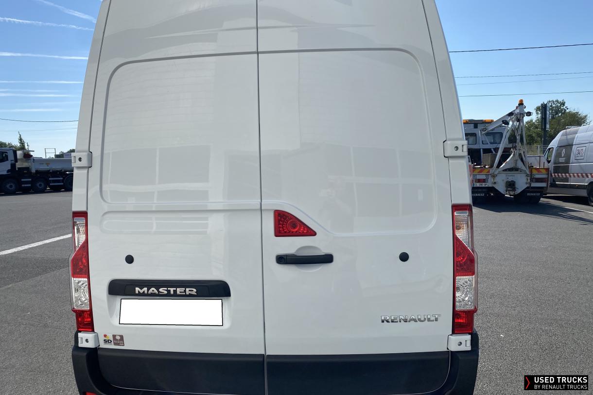 Renault Master 135