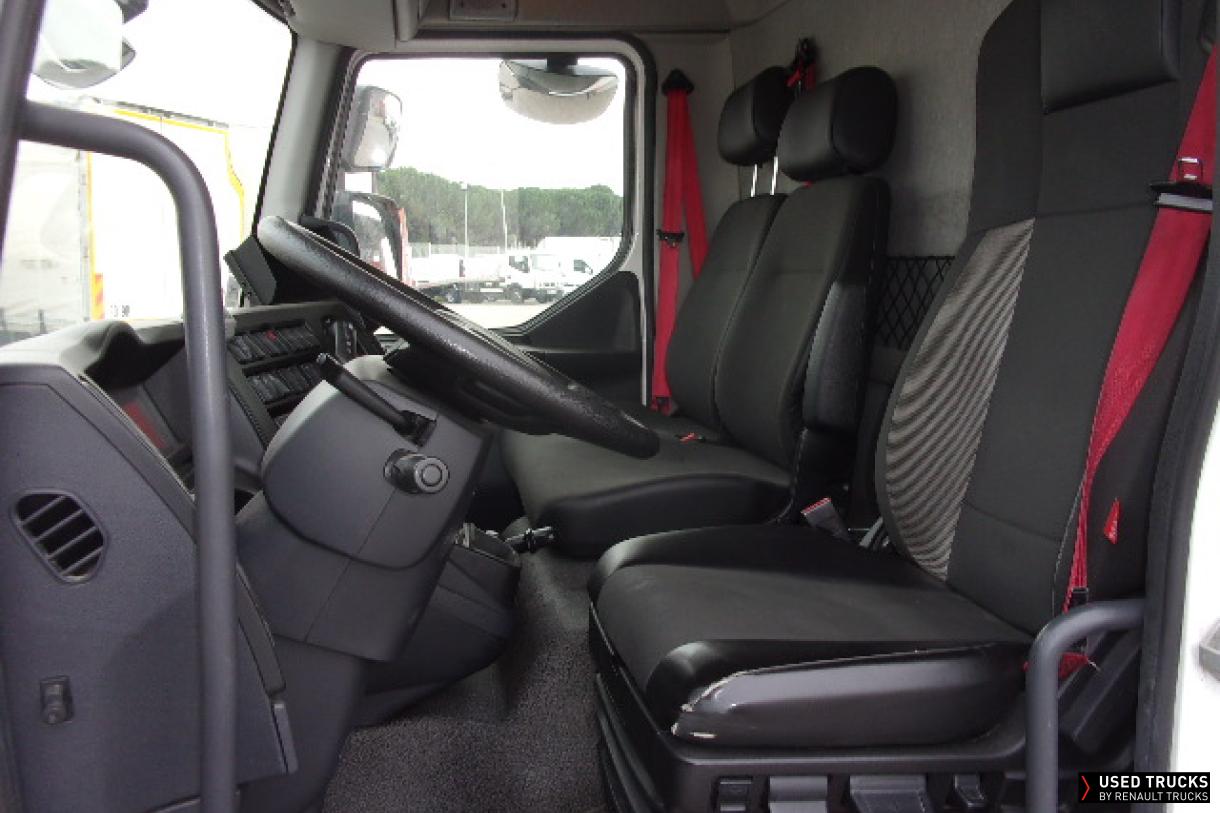 Renault Trucks D 240