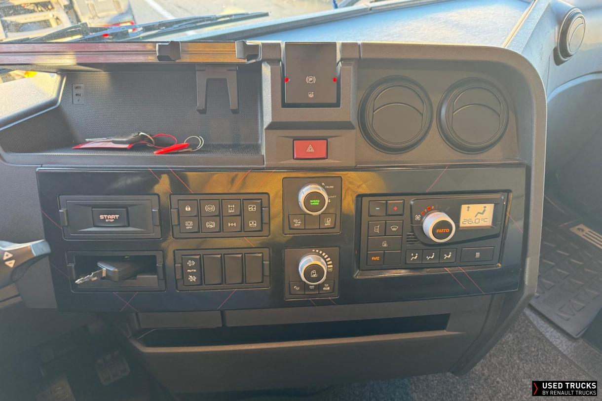 Renault Trucks T High 