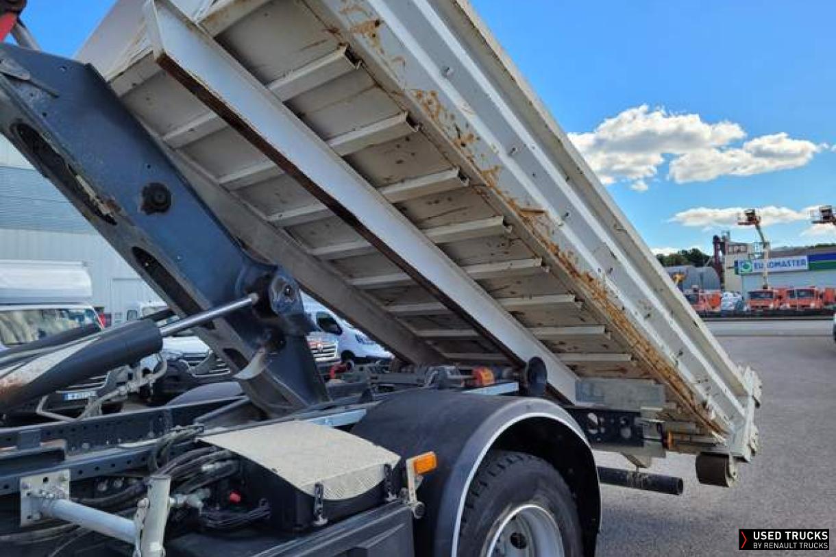 Renault Trucks D 240