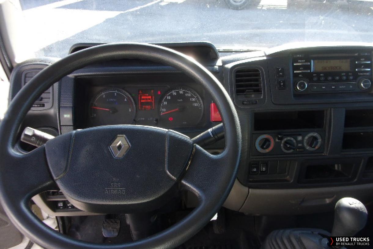 Renault Trucks Maxity 130