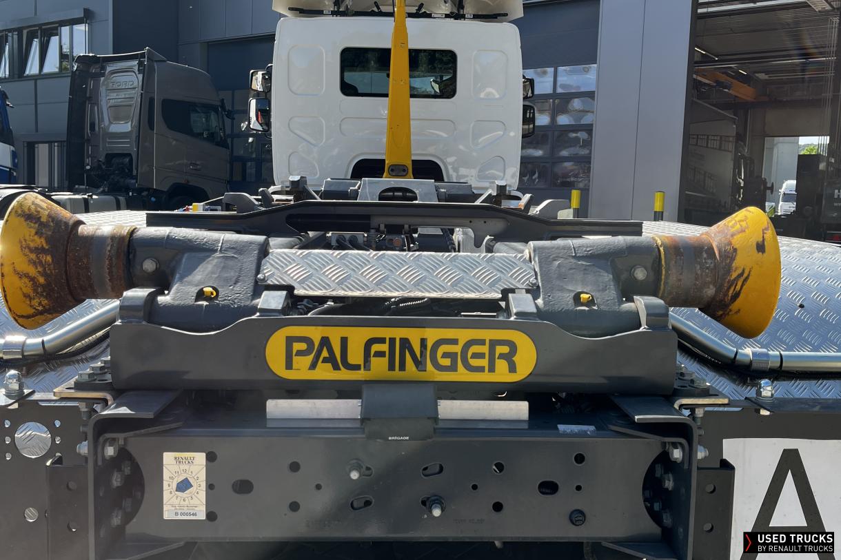 Renault Trucks D Wide 