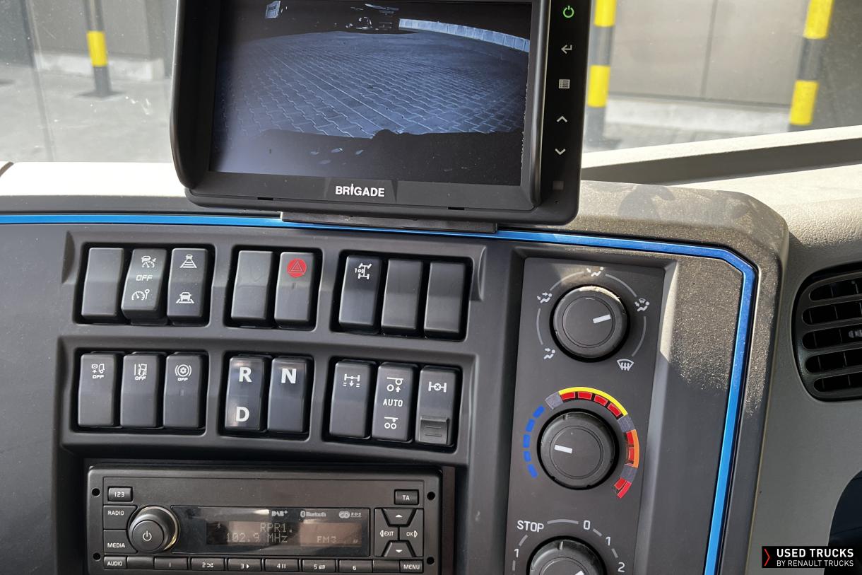 Renault Trucks D Wide 