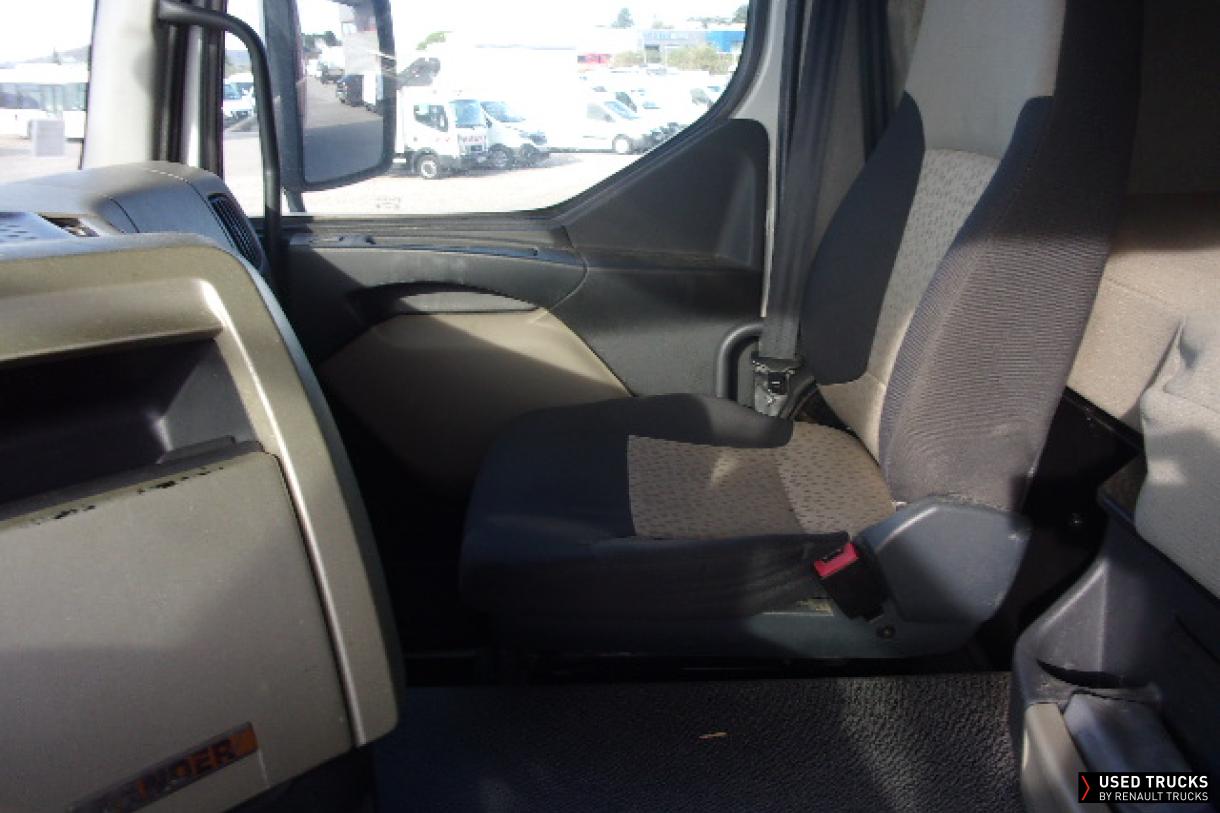 Renault Trucks Premium 460