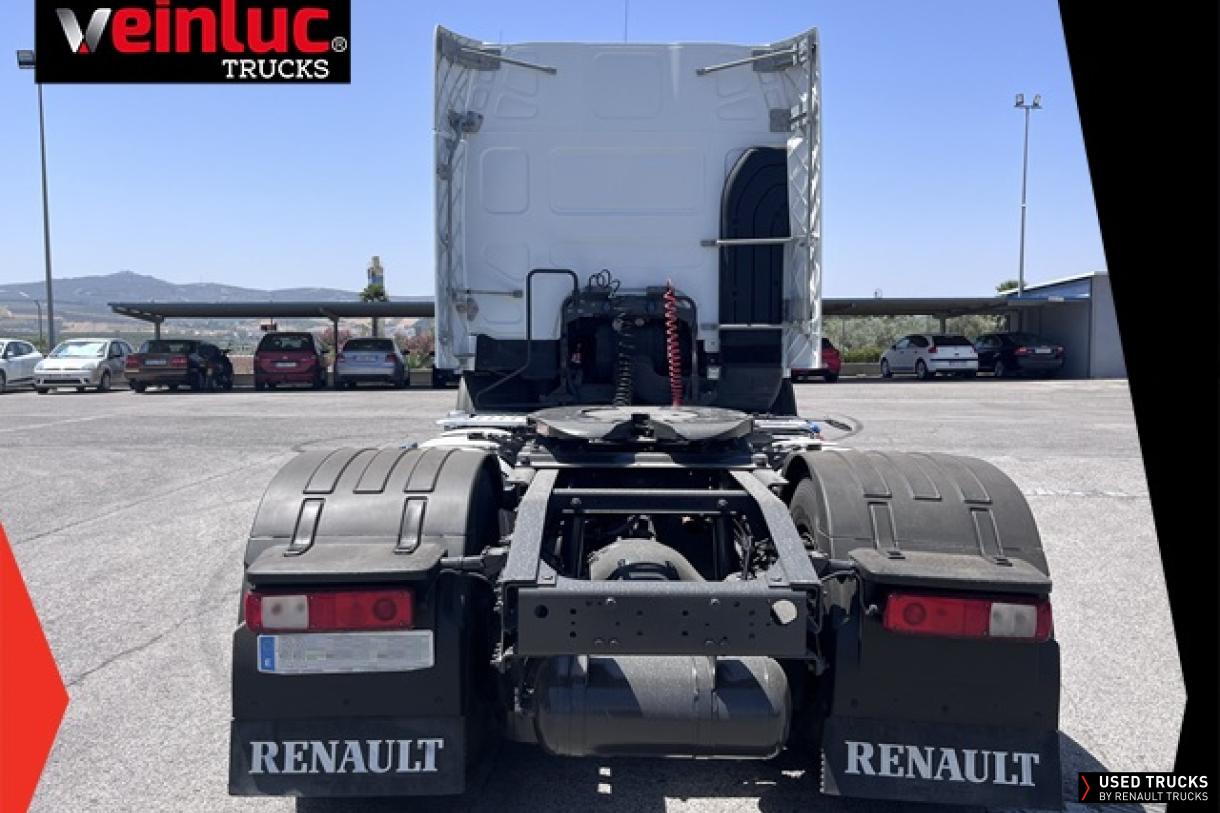 Renault Trucks Premium Route 460