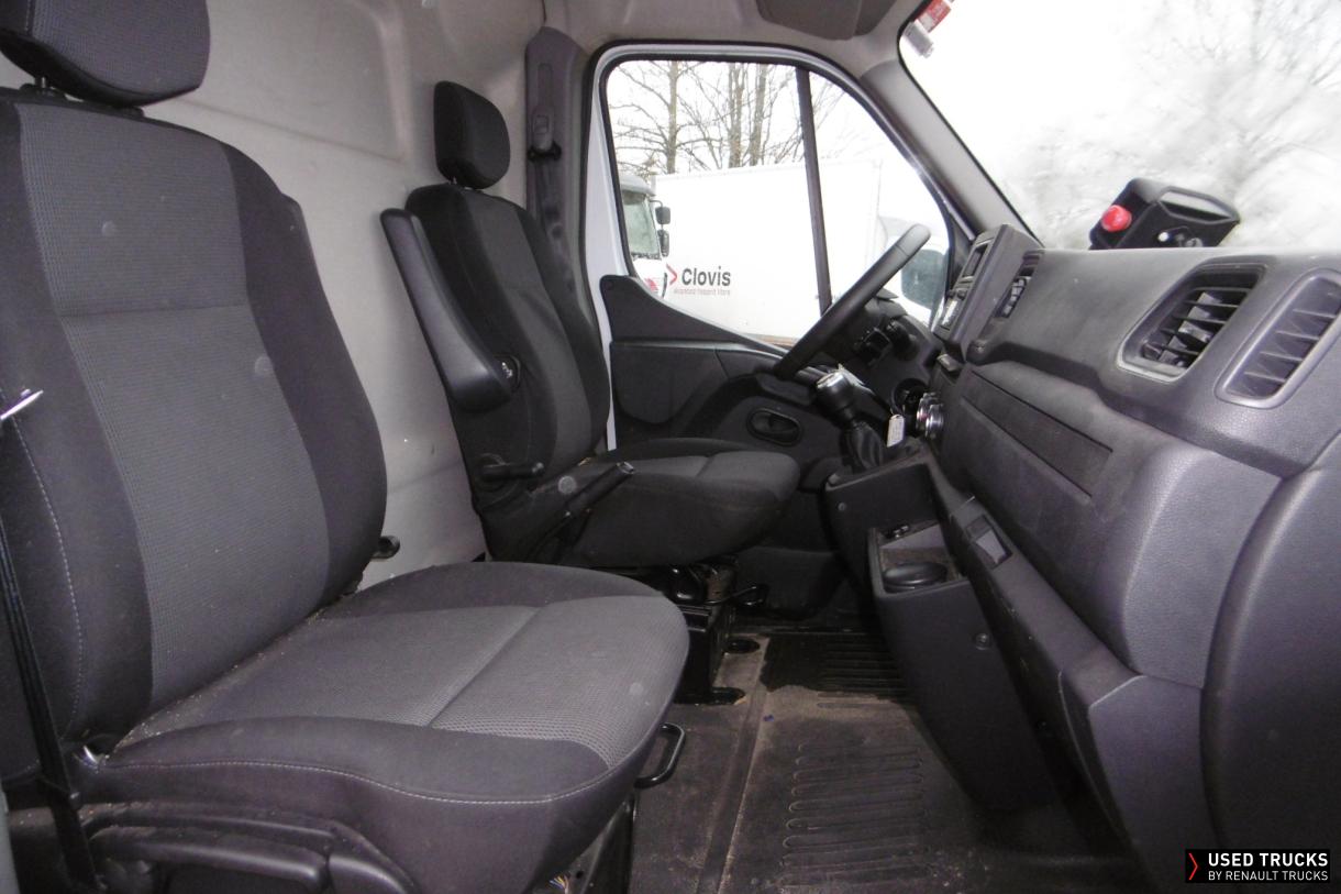 Renault Trucks Master 145