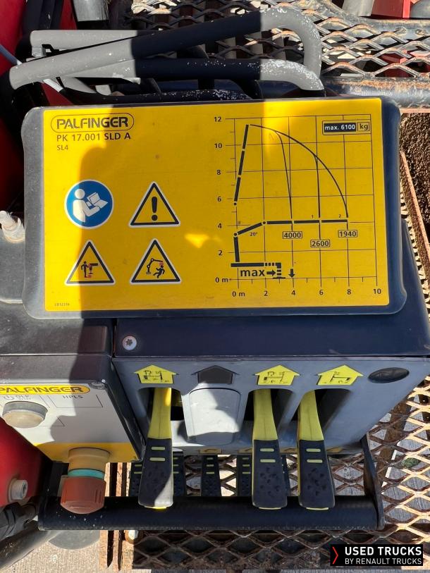 Renault Trucks D Wide 320