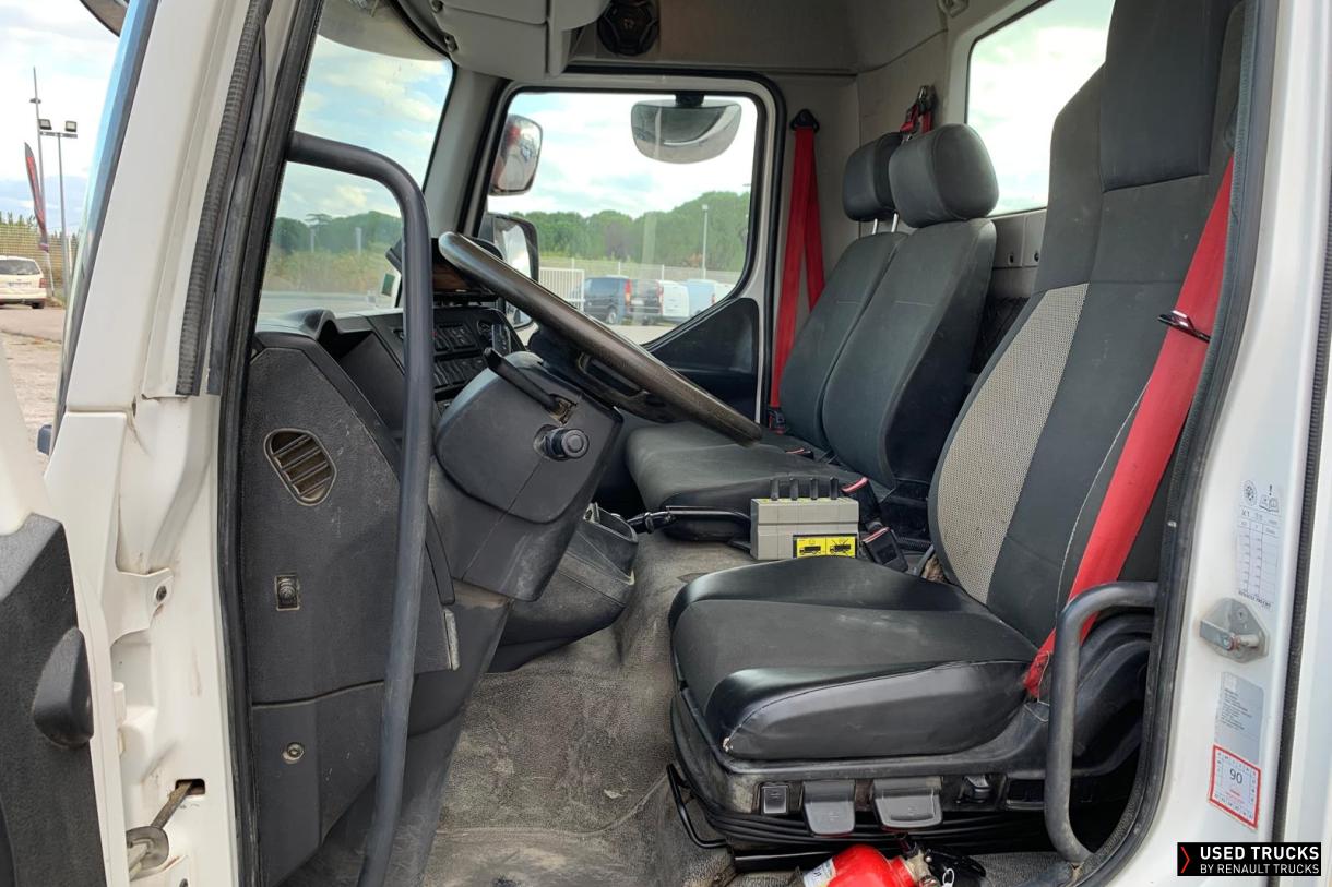 Renault Trucks D 240