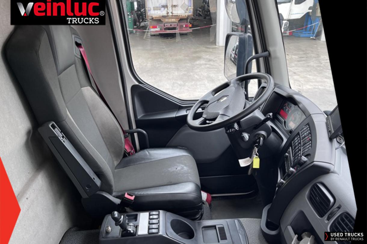 Renault Trucks D Wide 320