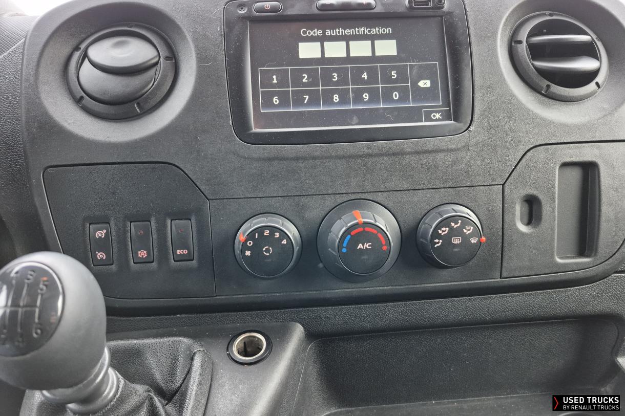 Renault Trucks Master 145