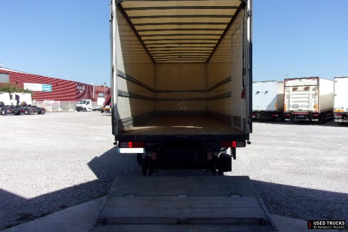 Renault Trucks D Wide 320