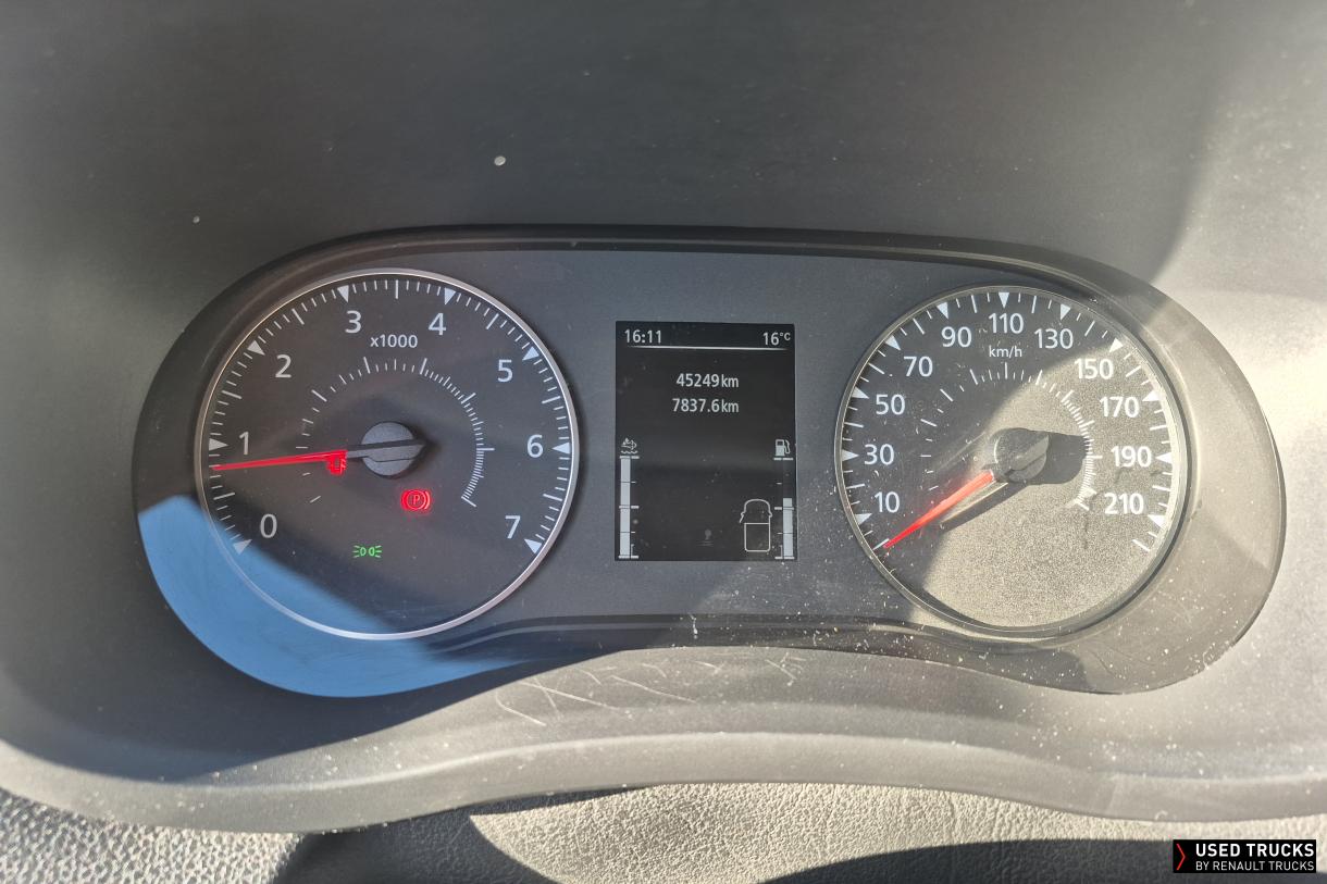 Renault Trucks Master 145