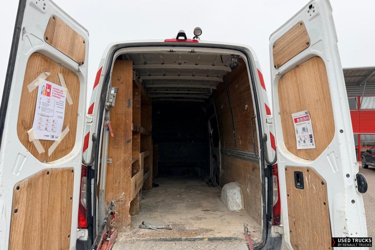 Mercedes-Benz Sprinter 140