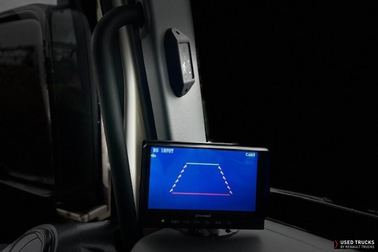 Renault Trucks T High 