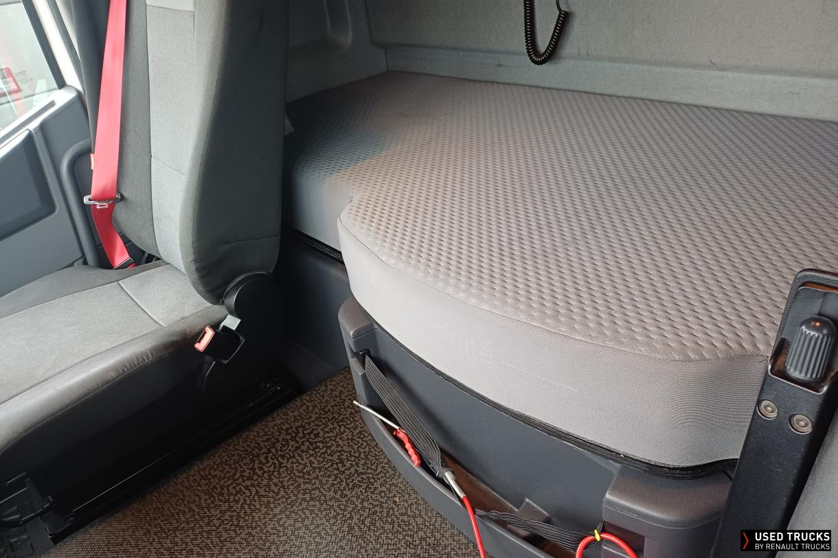 Renault Trucks T 440