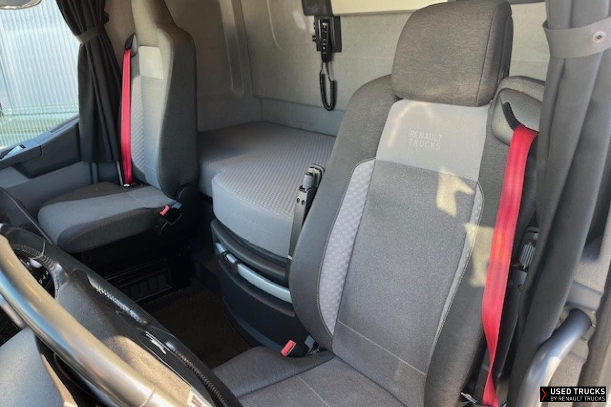 Renault Trucks T High 