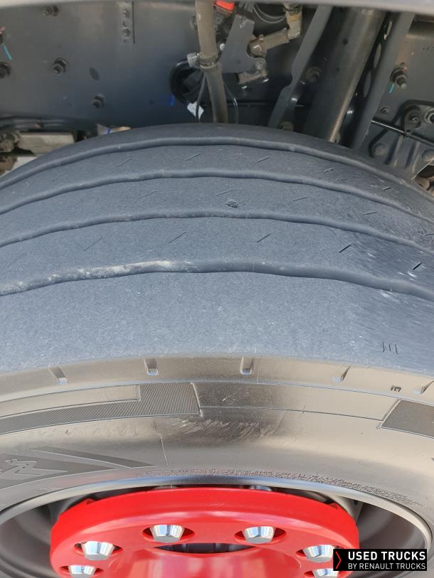 Renault Trucks T High 