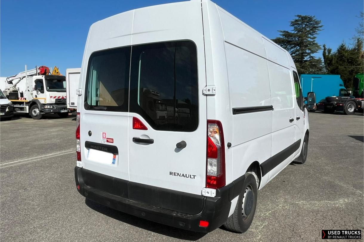 Renault Trucks Master 135