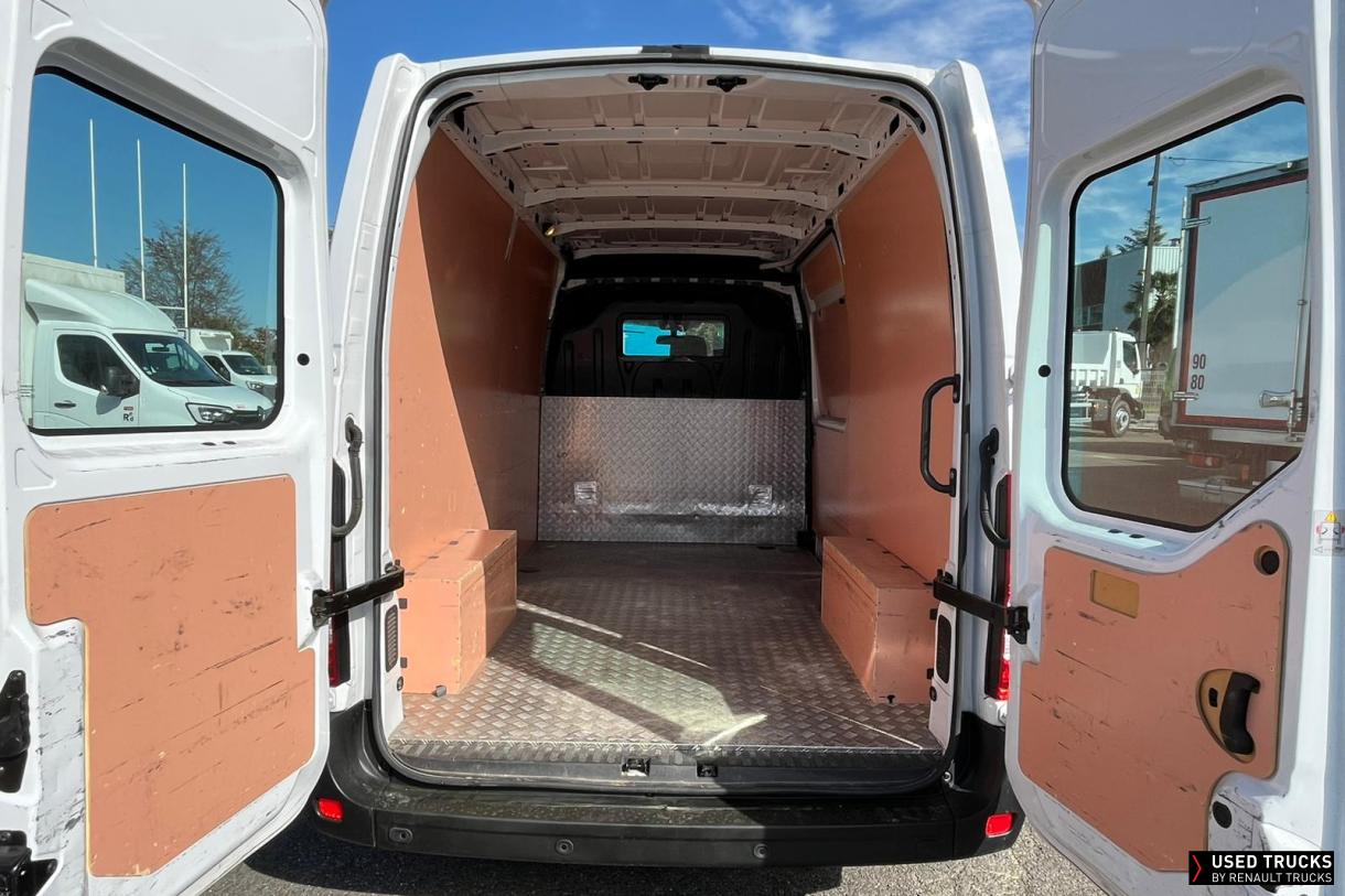 Renault Trucks Master 135