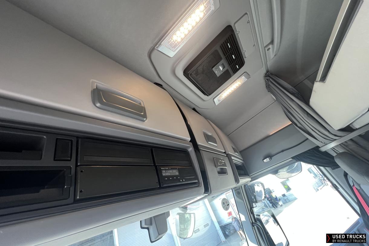 Renault Trucks T High 