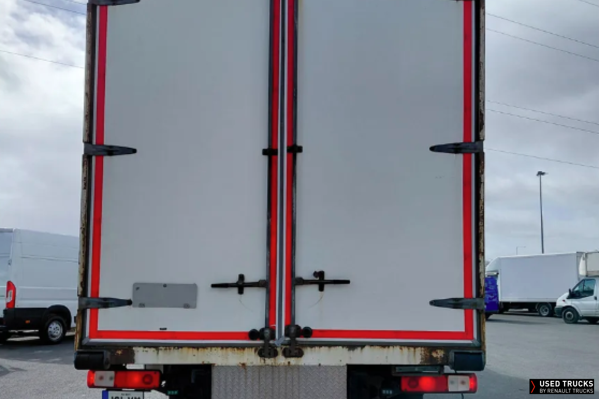 Renault Trucks D Wide 250