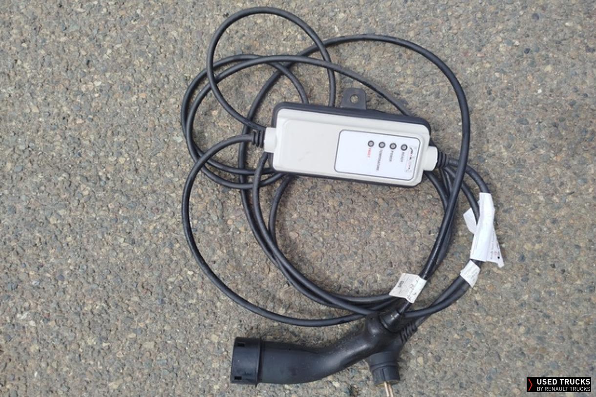 Renault Trucks Master 76