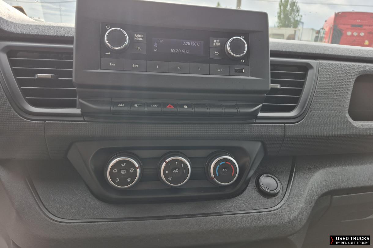 Renault Trafic 130