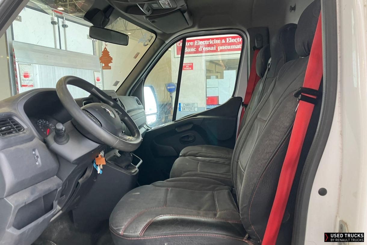 Renault Trucks Master 145