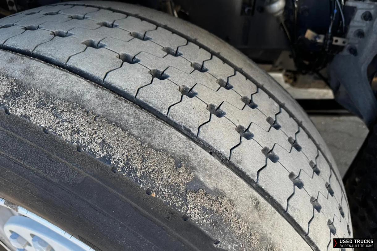 Renault Trucks T High 440