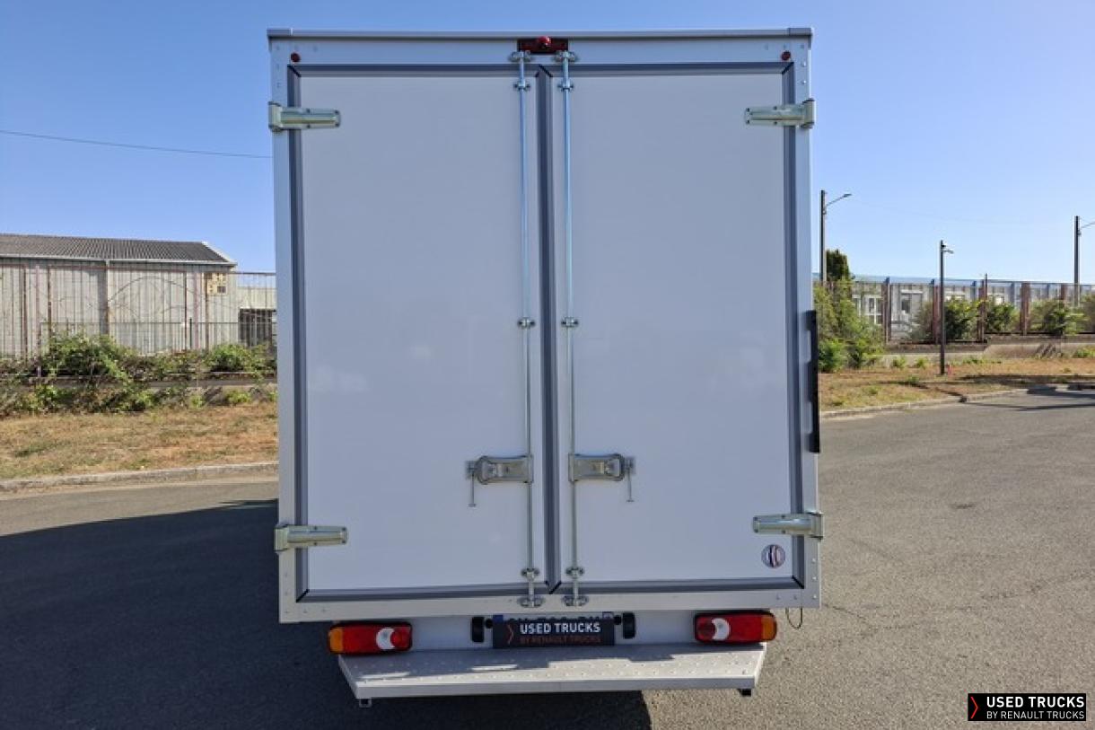 Renault Master 145