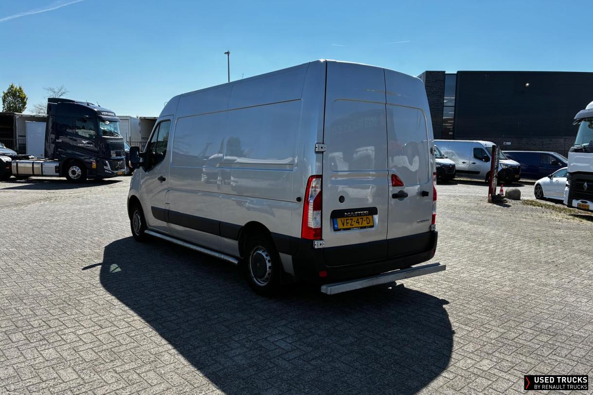Renault Trucks Master 150