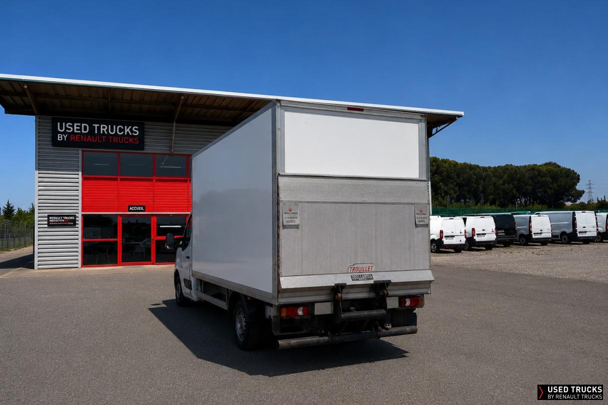Renault Trucks Master 145