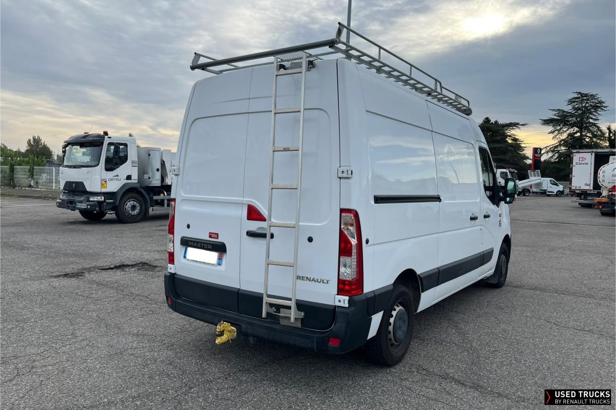 Renault Trucks Master 135