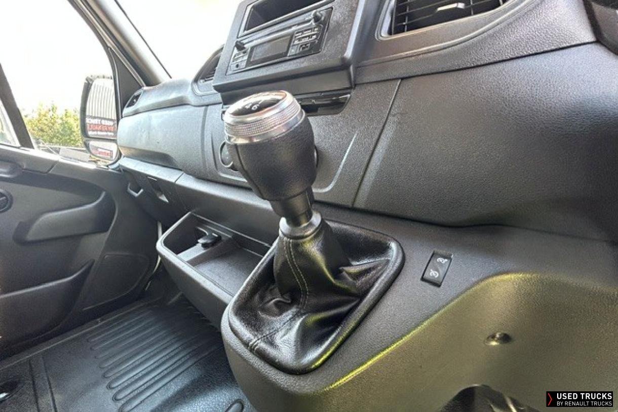 Renault Trucks Master 145