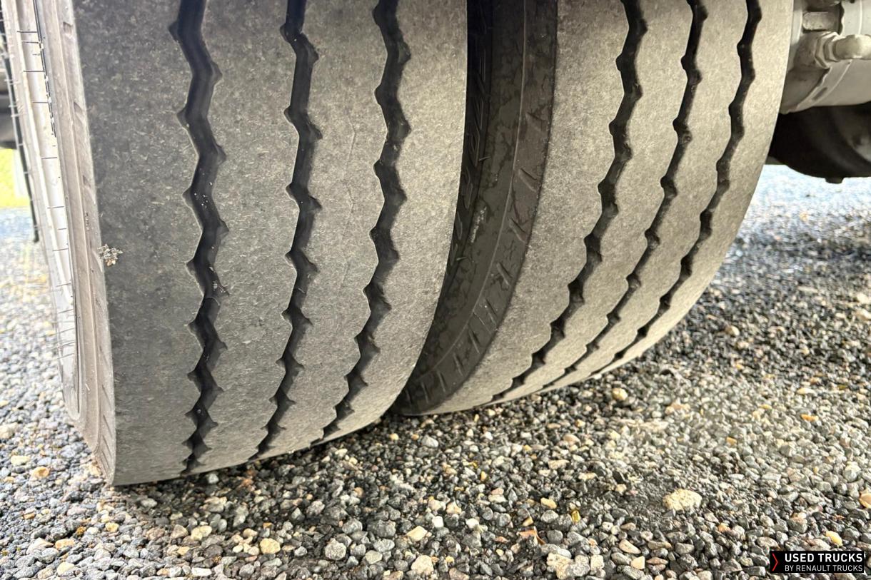 Renault Trucks D 240