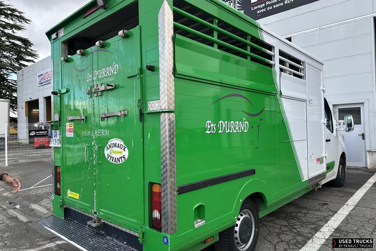 Renault Master 163