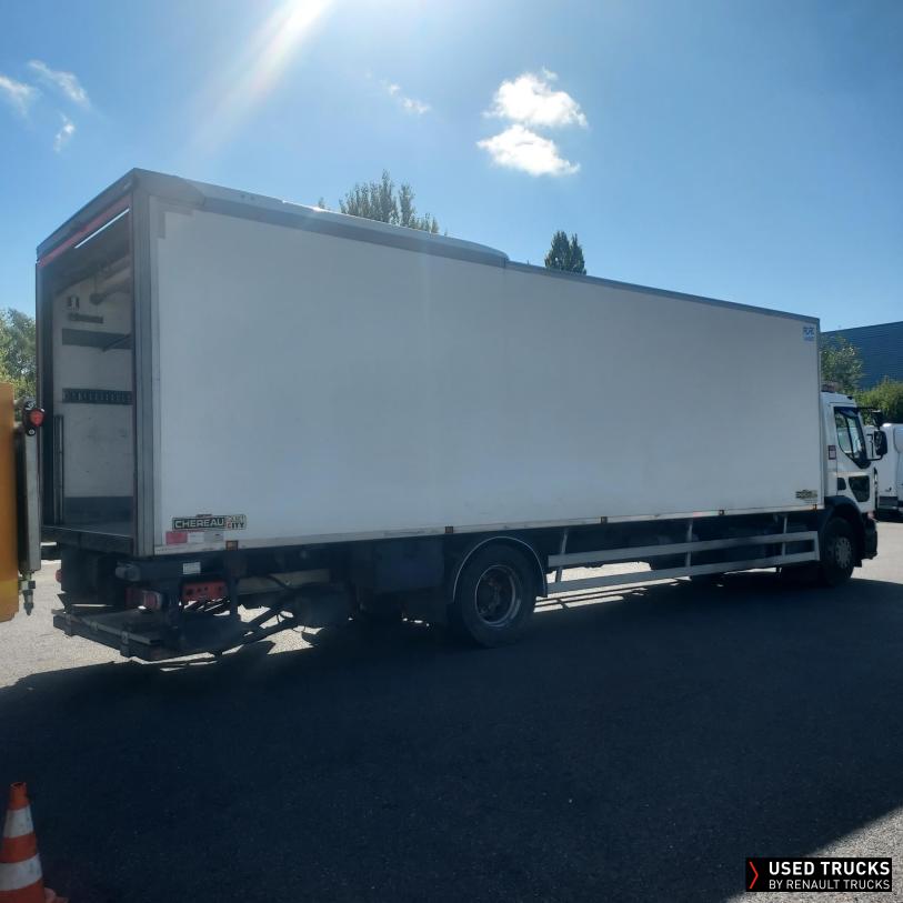 Renault Trucks D Wide 320