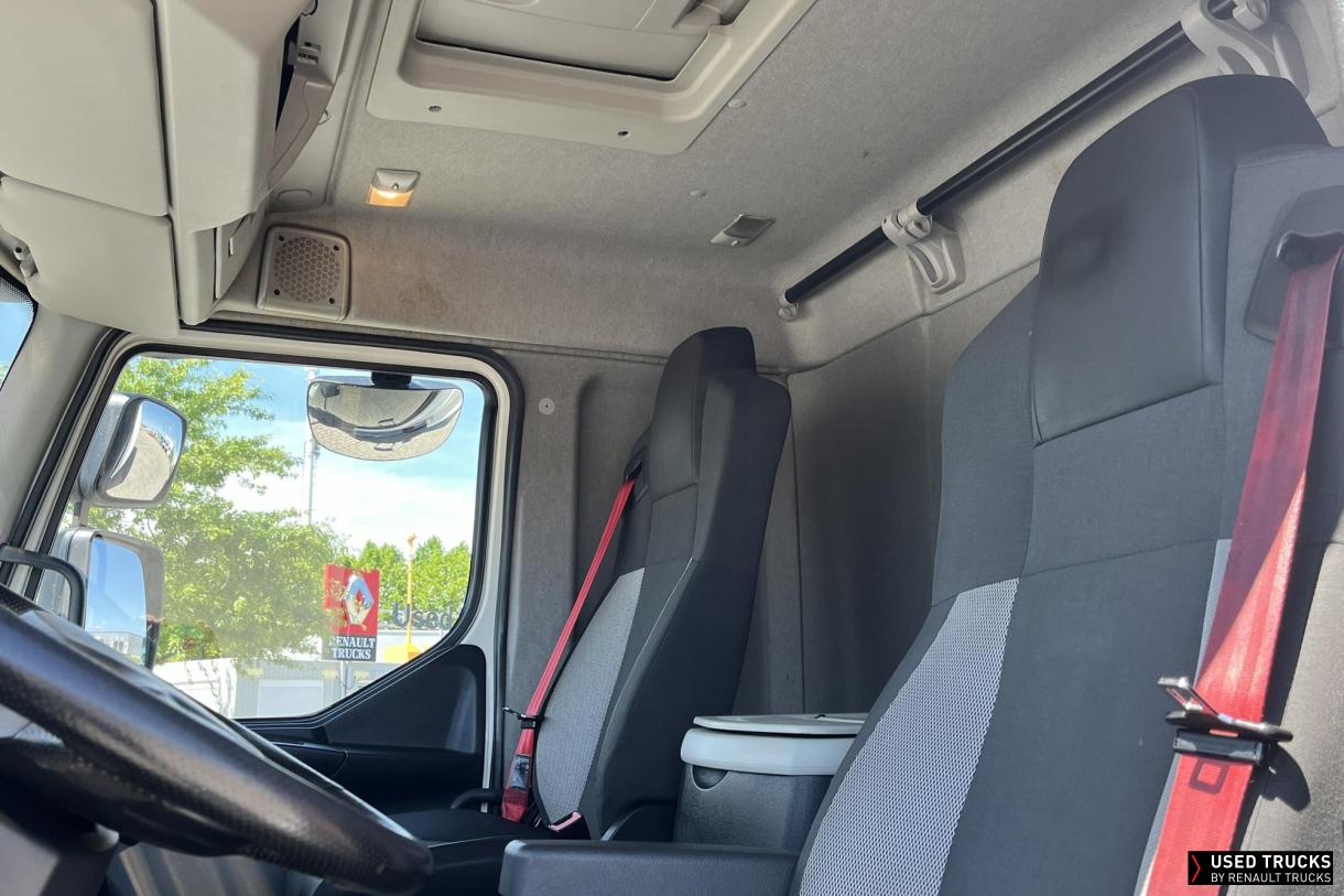 Renault Trucks D Cab 2.1 240