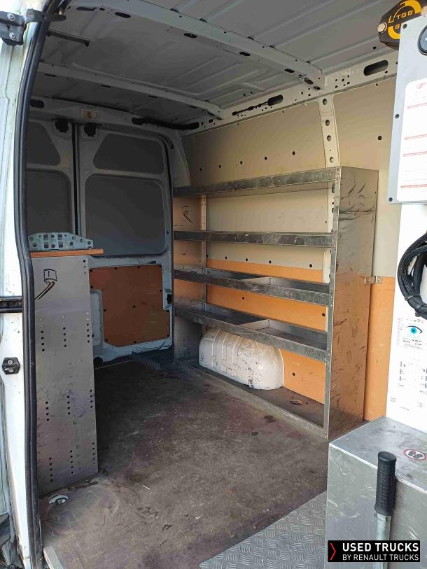 Renault Trucks Master 145