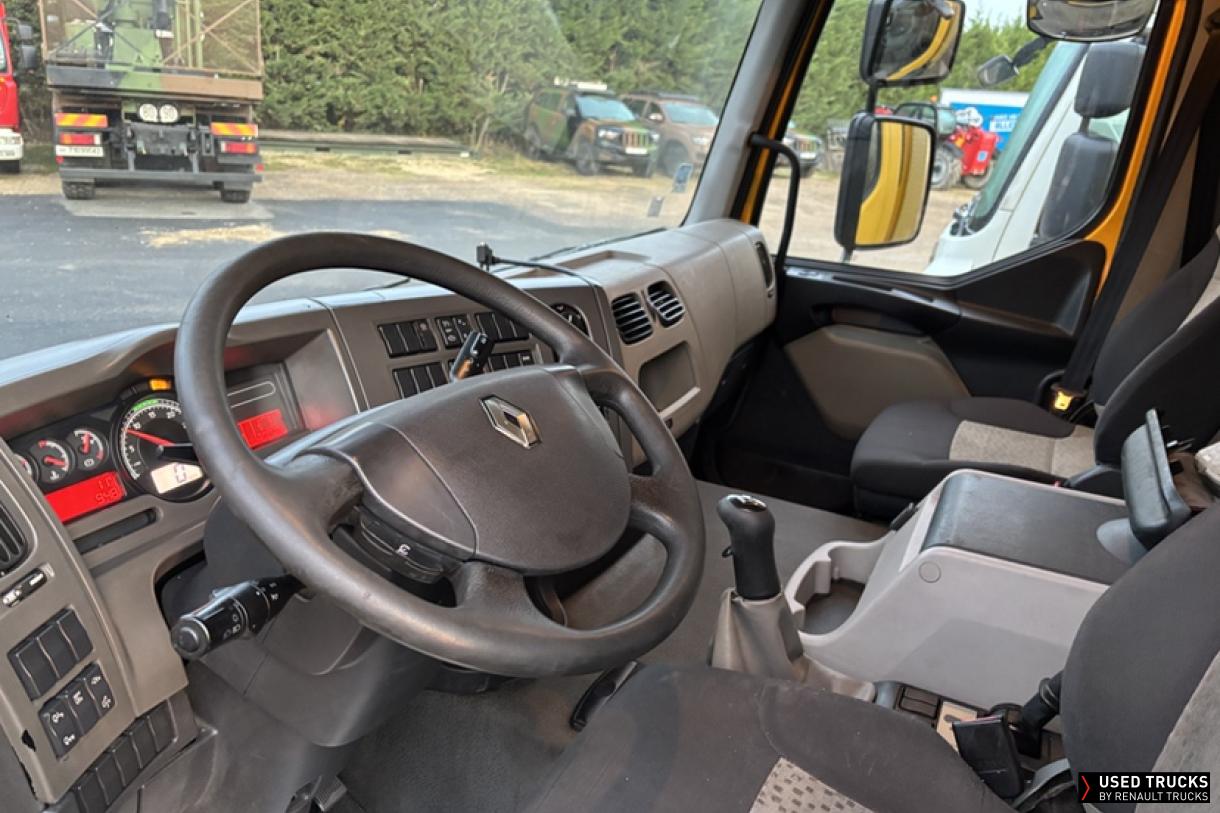 Renault Trucks Premium Distribution 320