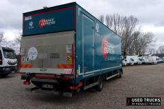Renault Trucks D
                                          240
