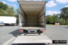 Renault Trucks D
                                          240