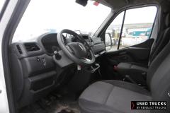 Renault Trucks Master
                                          145