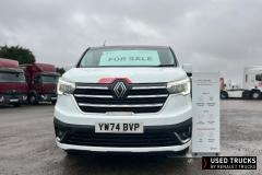 Renault Trucks Trafic
                                          