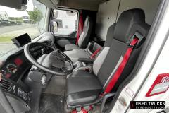 Renault Trucks D Wide
                                          320